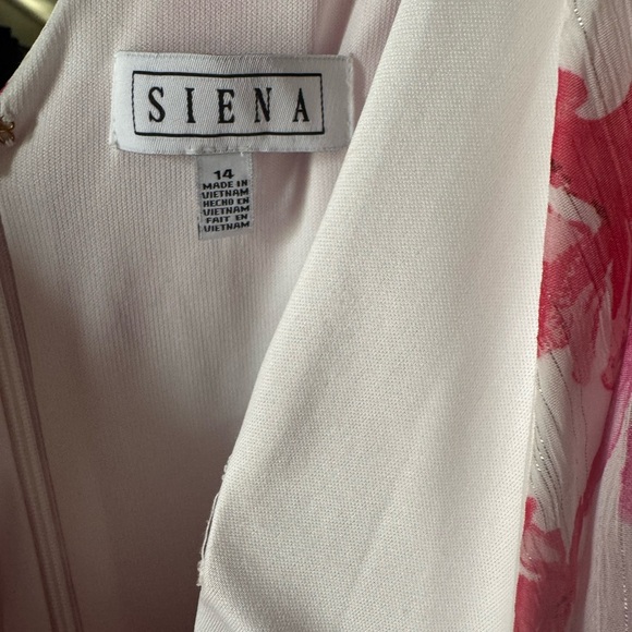 Floral Pink Maxi Dress - Picture 3 of 6